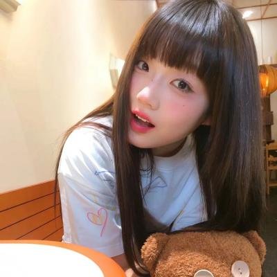 粉红火鹤的神秘凝视